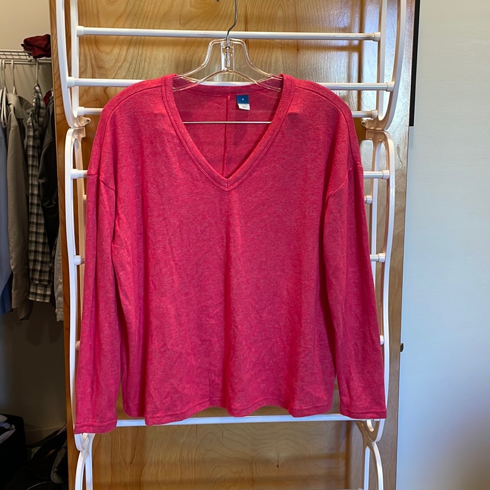 Old Navy pink sweater, never worn